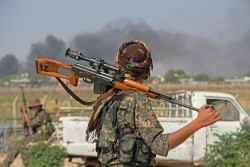 bijikurdistan:  War on ISIS in Hasakah Kurdish Female YPG Fighters