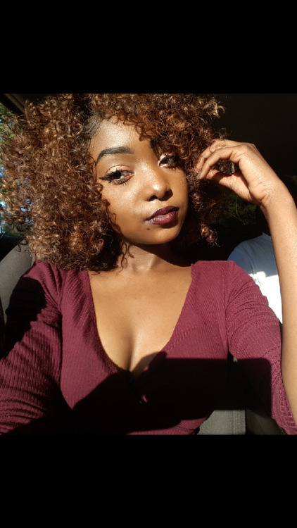 kayydeedubb:When the sun is your filter #Melanin #Blackgirl #BlackQueen #Black power #blacklivesmatt