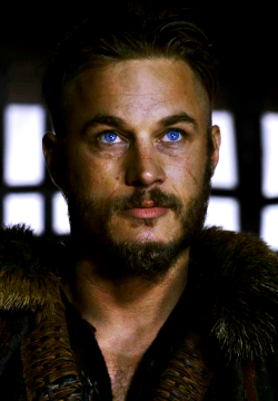 cohleharts-deactivated20140401:  Ragnar Lothbrok 