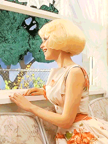 theworsehetreatsme:Audrey’s Outfits in Little Shop of Horrors (1986)
