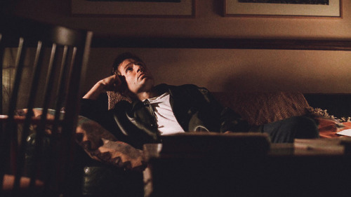 Mulder’s apartment“How The Ghosts Stole Christmas”