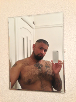 nakedjimil:  New hair cut. Dunno if I’m