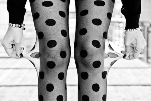 XXX Polkadot legs photo