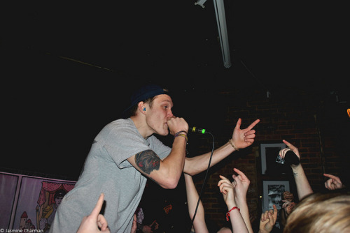 satansrotisserie:  Neck Deep by Jasmine Charman on Flickr.