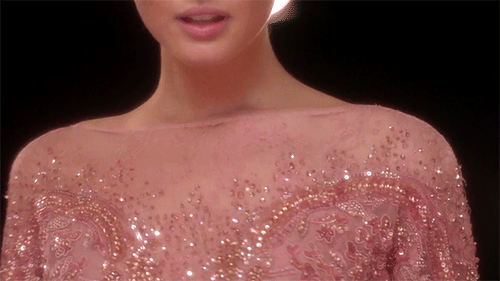 ilreleonewikia13:  Throne of Glass meme:  The assassin’s keep + fashion + pink/liliac