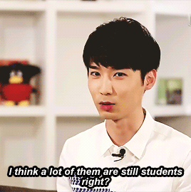 elaysium: After Yixing set up his studio, a lot of fans left comments on the studio’s