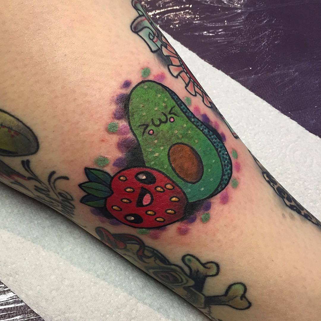 keelyrutherford:  On the lovely Ally 🍓 (avocado is super bloody still)  (at Jolie