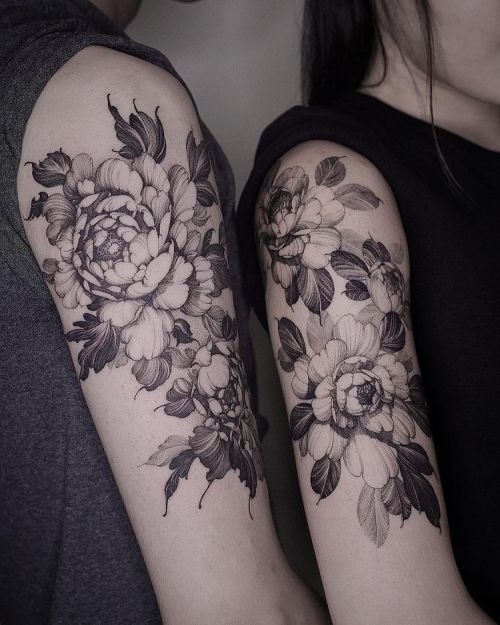 ig: kubrickgood blackw;flower;matching;peony