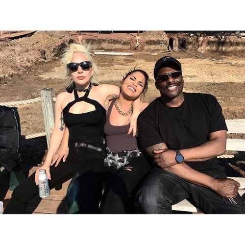 kristenwiiggle: ladygagadaily: Chaos Angel Ride…oh and the boys came too. LAKE COUNTRY Chi No