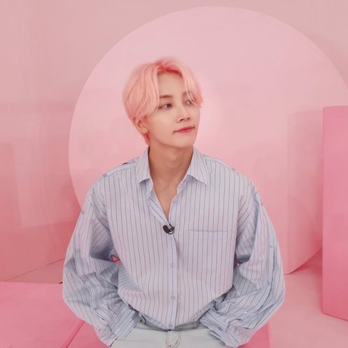 kristian-do:[17’S 정한] 핑크핑크~♡(trans.) Pink-pink~♡