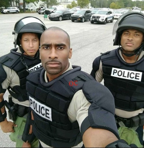 nuttworthy: xemsays:xemsays:officer Lou Hatcher and his boy on the squad, officer LaJarvis Cook. INS