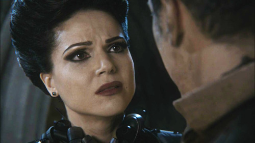 guide-and-guardian: More OUAT screencaps than you probably wanted.