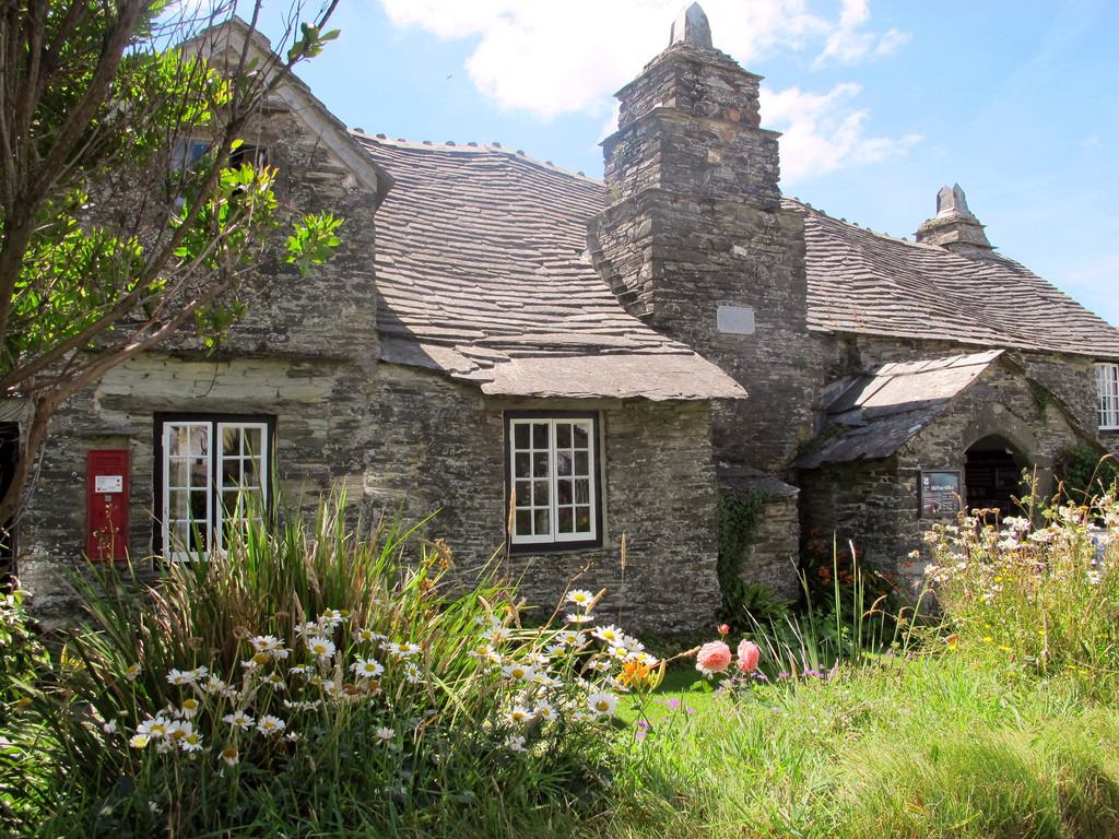 ohmybritain:  Tintagel, Cornwall by janesjaunts on Flickr. 