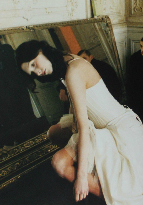virare:  “The Magnificent Mirage”by Deborah Turbeville for L'Uomo Vogue July 2006