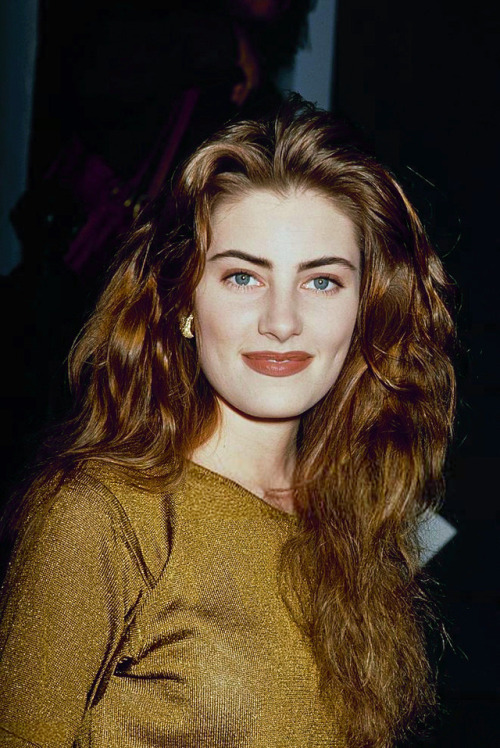 Sex madeleine-ferguson:Mädchen Amick, 1990. pictures