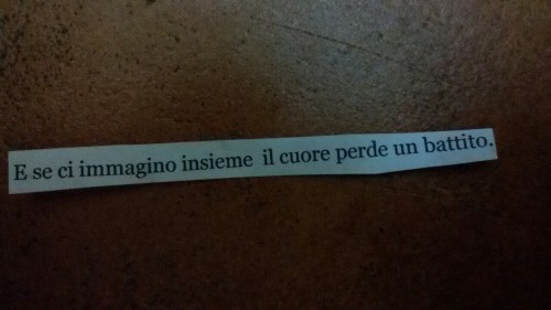 cercavomestessadentroalmare:  E se ci immagino insieme  il cuore perde un battito.  Andrea