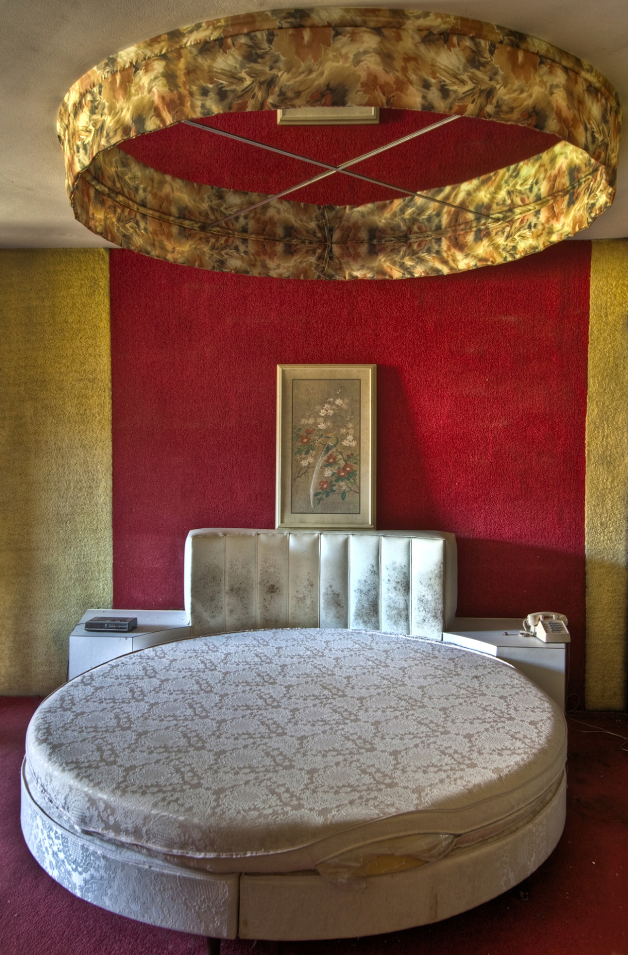 sockdip:  abandoned-playgrounds:  Penn Hills Resort - Penn Hills Resort began in