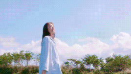 taenggyu:    “To the precious youWhenever it’s hard, you can lean on meHave the dream of our ownAll of my precious heartI give it to you”