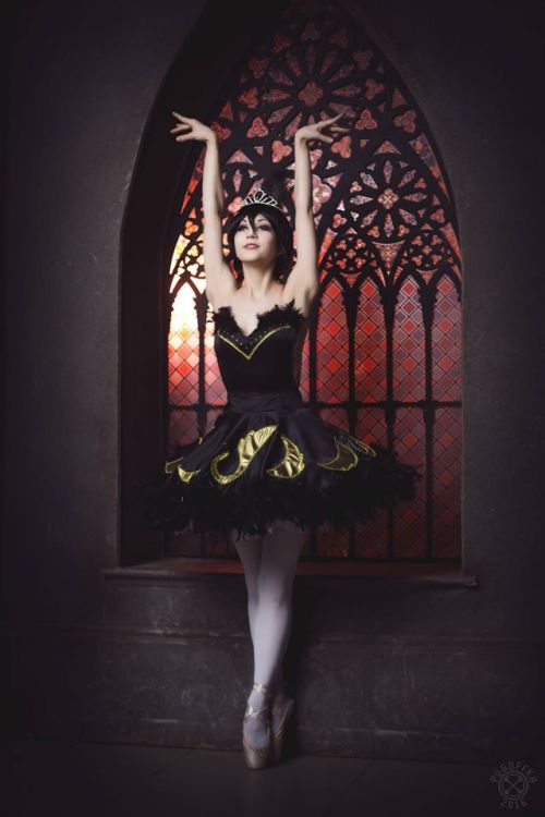 Princess Tutu cosplay by Elizar http://nastarelie.deviantart.com/photo by Pugoffkavisit my other pag