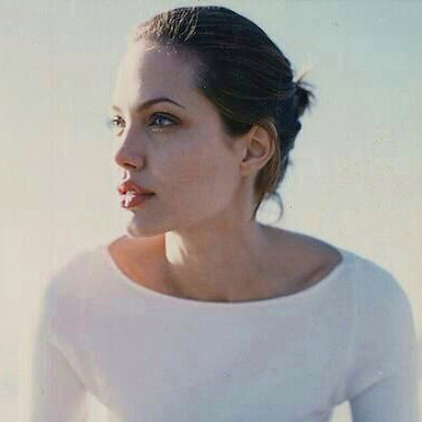 jamybtch:  Angelina Jolie icons.