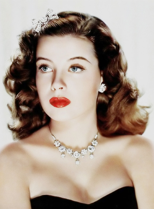 hollywoodlady:  Portrait of Gloria DeHaven  