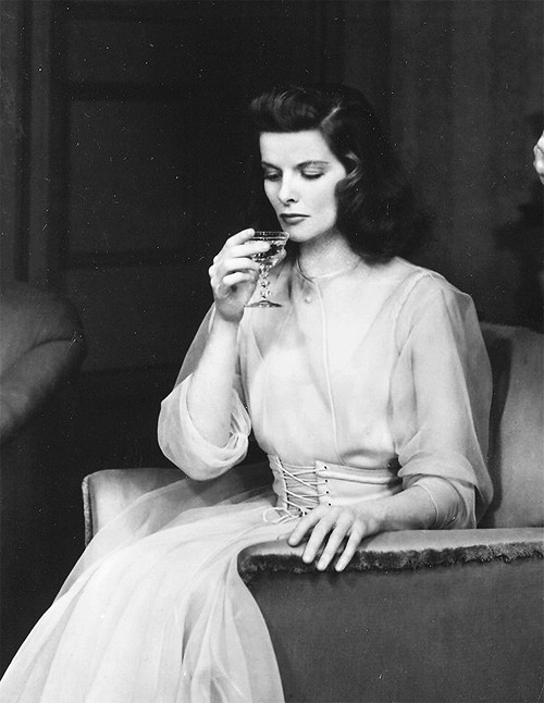 theladyeve: Katharine Hepburn on stage in The Philadelphia Story