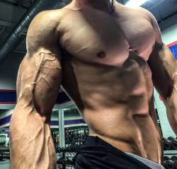 whitepapermuscle:  Zach Zeiler