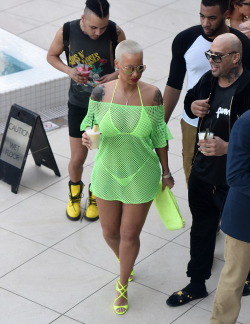 daily&ndash;celebs:  1/18/15 - Amber Rose + Mally Mall at the pool in Miami. 