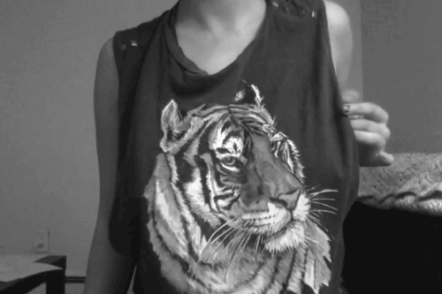 allthingshuge:  AllThingsHuge.tumblr.com