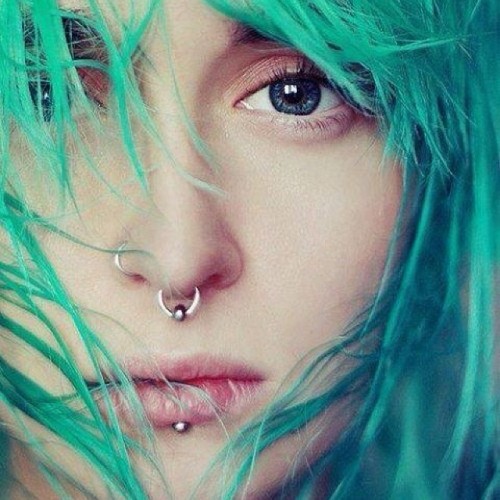 Such a cute septum   noes ring combination! I’m gona get it :D maybe haha #cute #beautiful #piercing #piercings #septum #noesring #greenhair #gorgeous #loveit #gimme #awesome #hipster #lovely