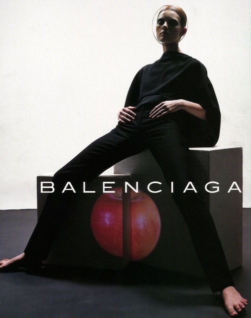 bleachyourself:Balenciaga SS98 by Mark Alesky