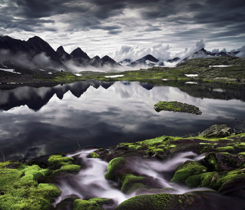 travelingcolors: Water Cycle, Romsdal | Norway (by Max Rive)