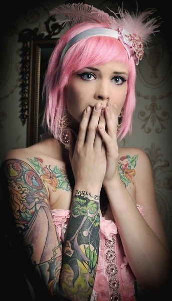 sexyinkgirls-mmm-so-nice:  sexyinkgirls-mmm-so-nice