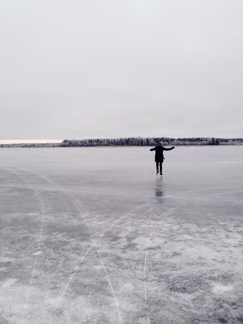earthiling:We went out on the ice!