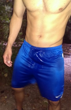 wetcanadianjocks:  Soaking wet in the woods. 