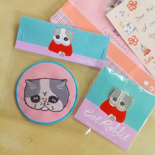 melstringer:  Oh Cat Rabbit, you’re constantly killing me with cuteness! I adore her new Squish Cat iron on patch and enamel brooch pin. Thank you so much for the beautiful parcel! @cat_rabbit #catrabbit #patch #pin #brooch #squishcat #exoticshorthair