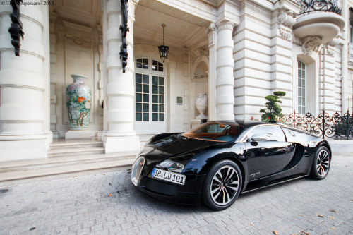 automotivated: I woke up in a new Bugatti. (by Theo-Supercars)