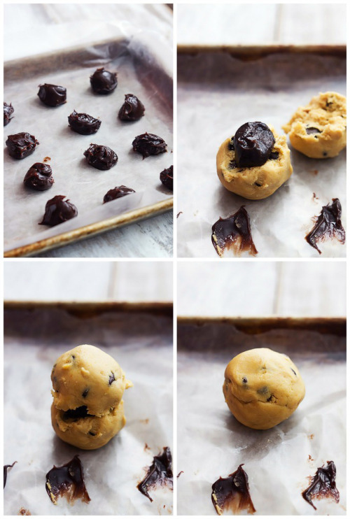 sweetoothgirl:    Hot Fudge Stuffed Chocolate Chip Cookies    