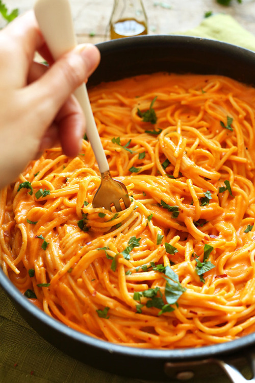 Vegan Linguine &amp; Scallops With White Wine Cream SauceVegan Roasted Red Pepper Linguine (GF)V