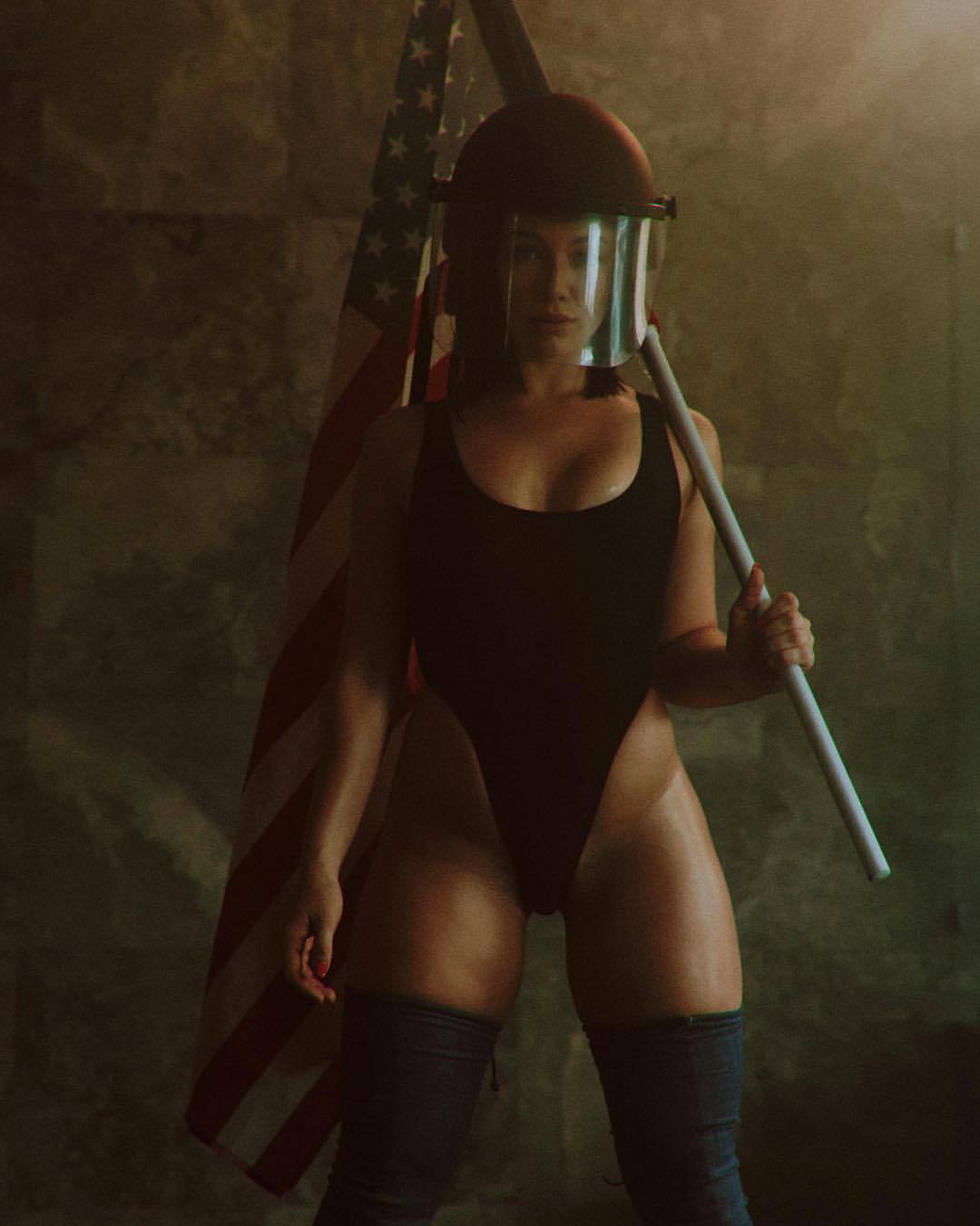 mikeohrangutang:  Save us @annamatthewsss by an @ohrangutang at @prominentstatus