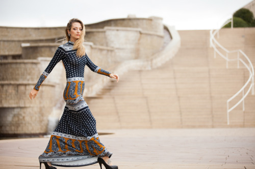 Fashion strut!!Theresa Manchester wearing Novella Royale in downtown Ottawa :)photo Justin Hawkins