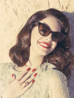 southerncharmm:   Lana Del Rey  Hair 