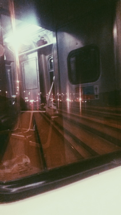 frijoliz: Late night train flicks. CHICAGO 2015