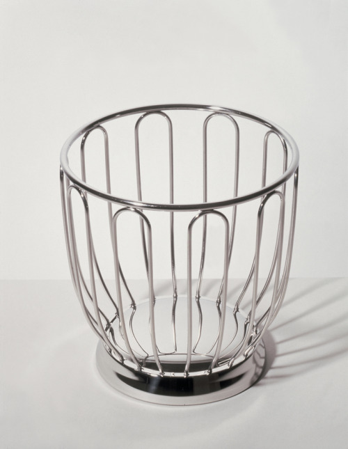 Ufficio Tecnico Alessi, fruit basket, No. 370, 1952