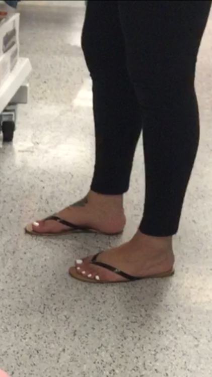 Another sexy slut shopping at Ross with her sexy feet and her bbc husband / I love foot tattoos!