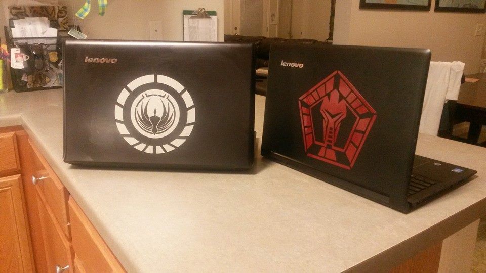 syfycity:  I made these for our gaming laptops tonight!