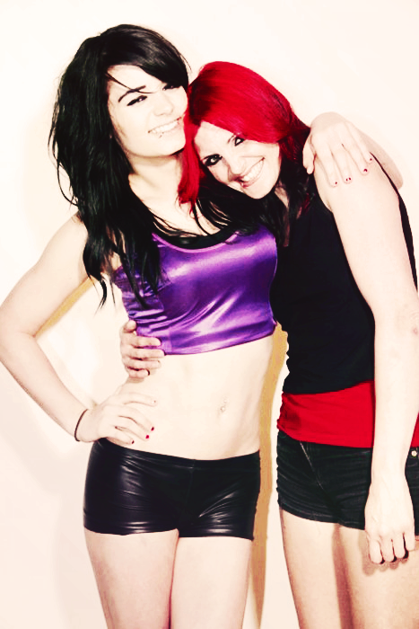 wedon-tapologize:  Britani Knight (Paige) and Saraya Knight (her mom) ~ 