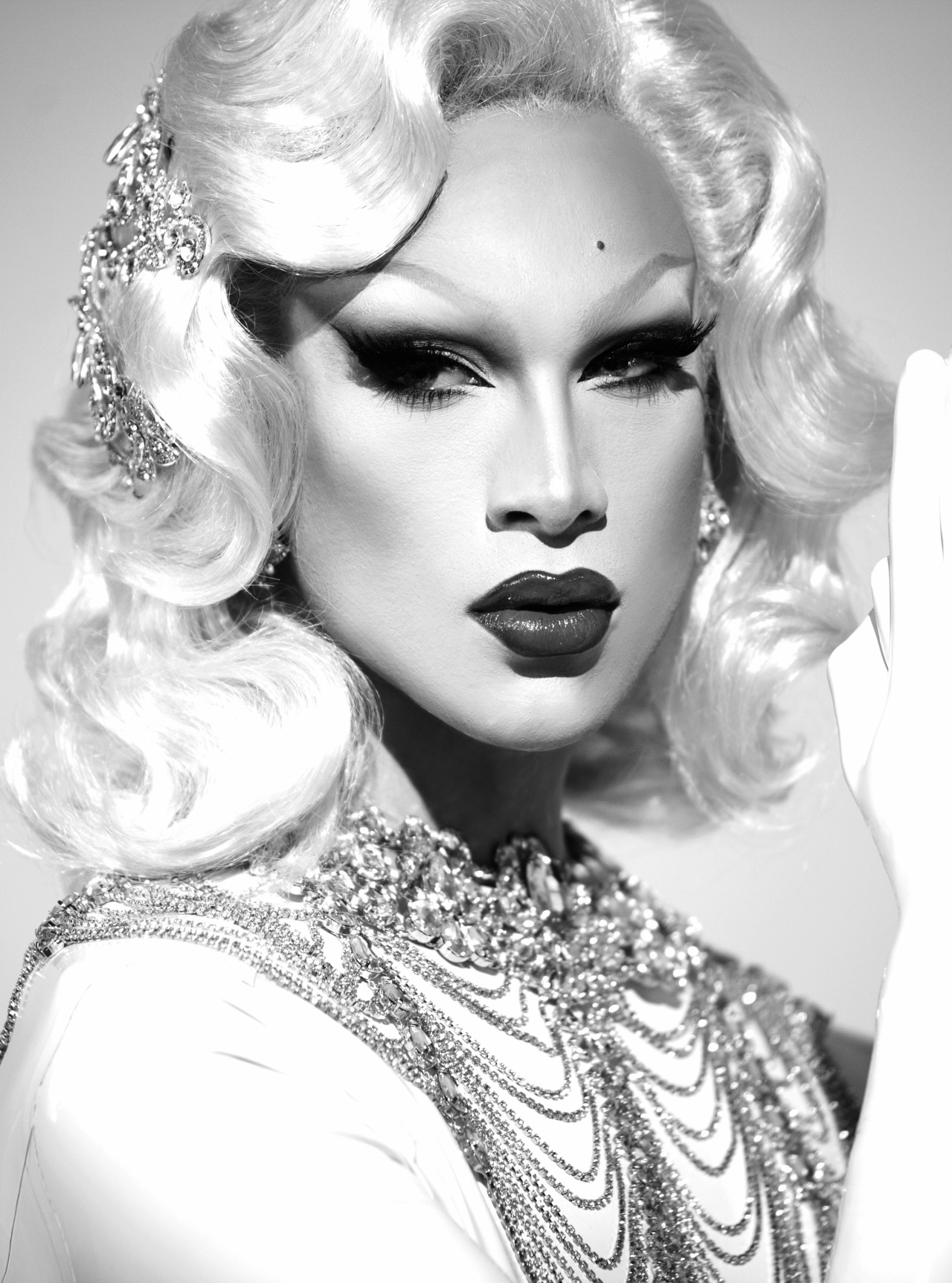 bestdrag:  Miss Fame // Rubber Doll. 
