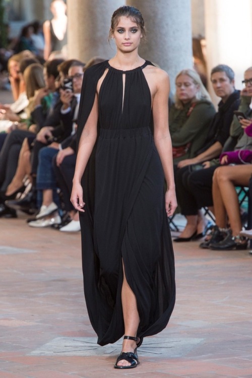 Alberta Ferretti SS18 - MFW