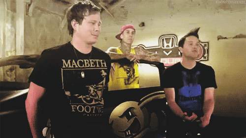 simplyblink:  fronkenweenie:  some things never change   that’s it, this officially killed me. 